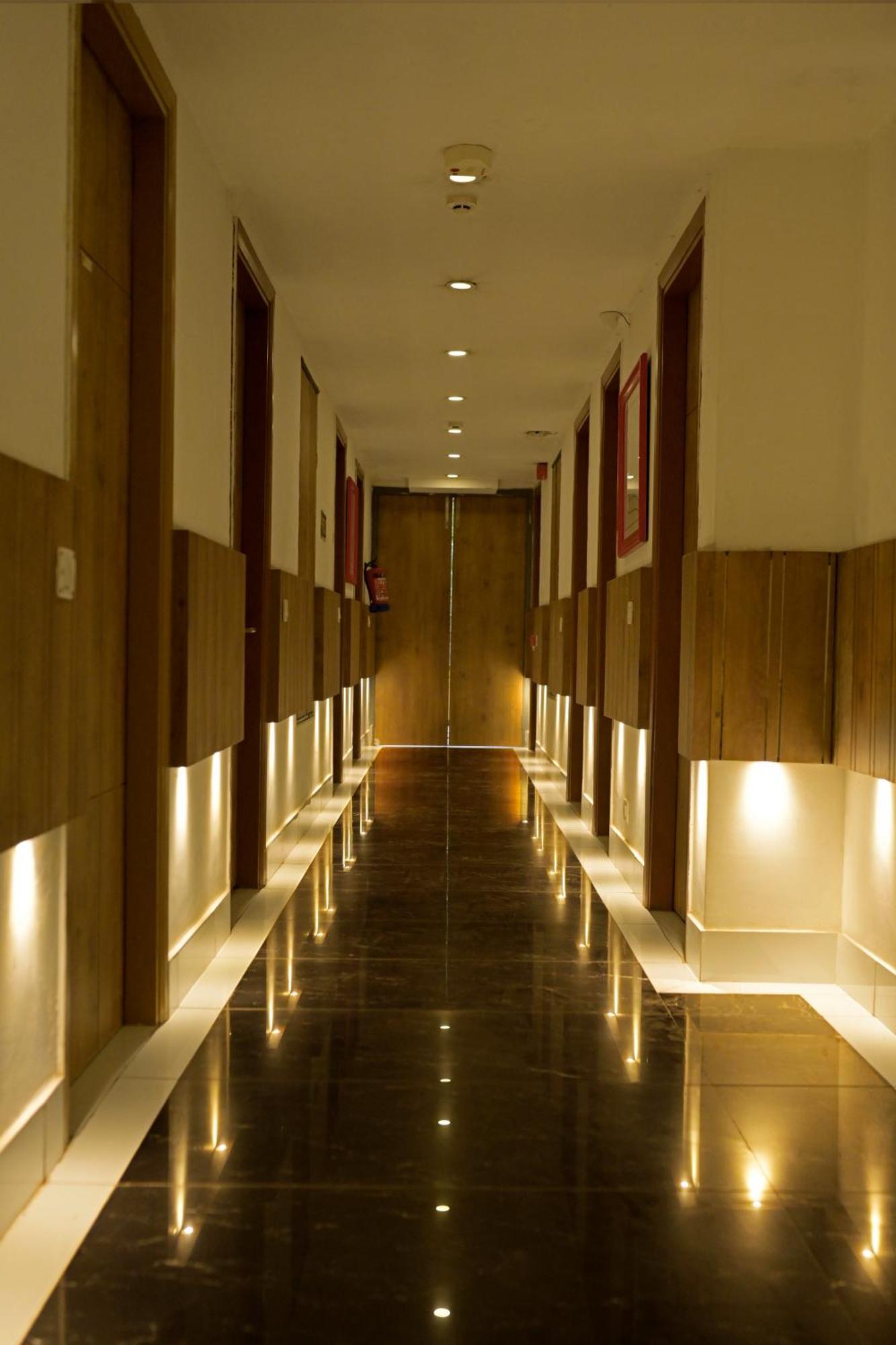 Hotel Town Pallace Inn Patel Nagar New Delhi 외부 사진